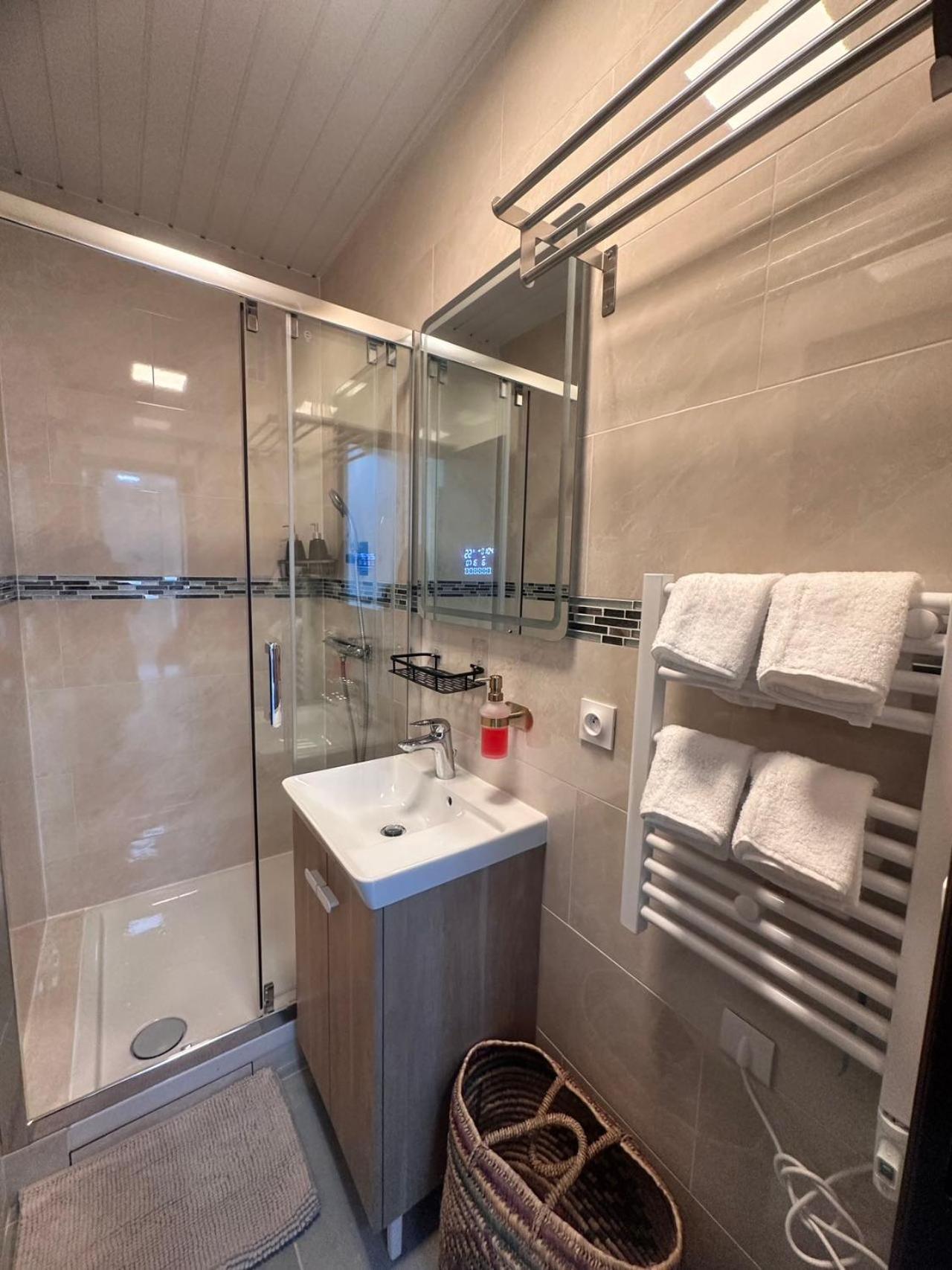 Superbe Appartement Renove Au Coeur De La Capitale Paris Ngoại thất bức ảnh